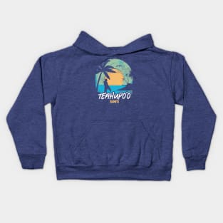 Retro Sunset Teahupo'o Tahiti Surfing // Retro Surfer Beach Kids Hoodie